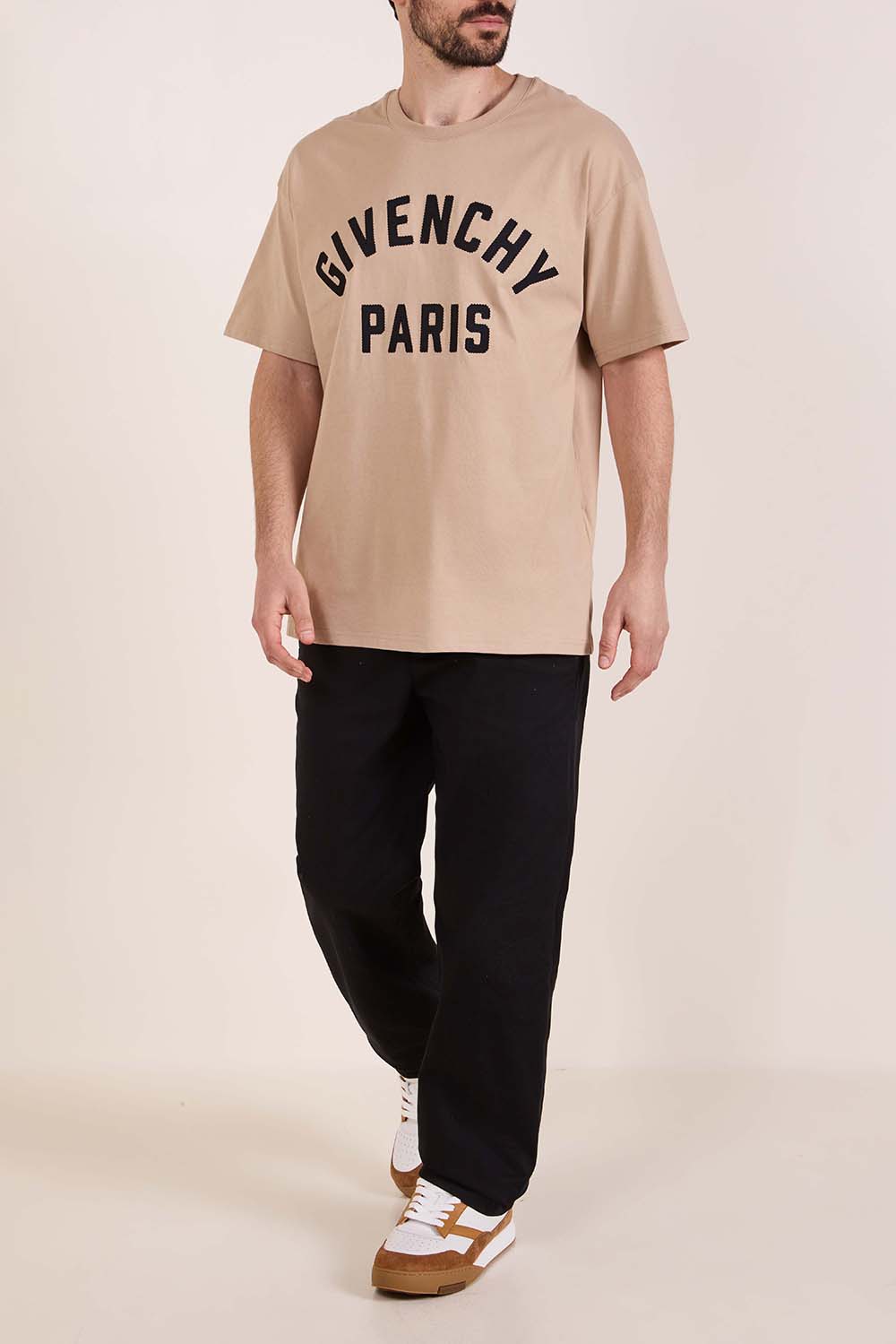 חולצת טי בגזרה רגילה